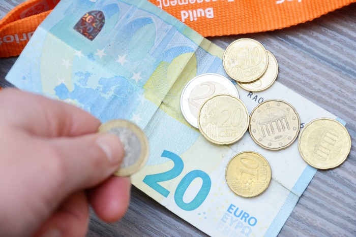 Doneren geld 2